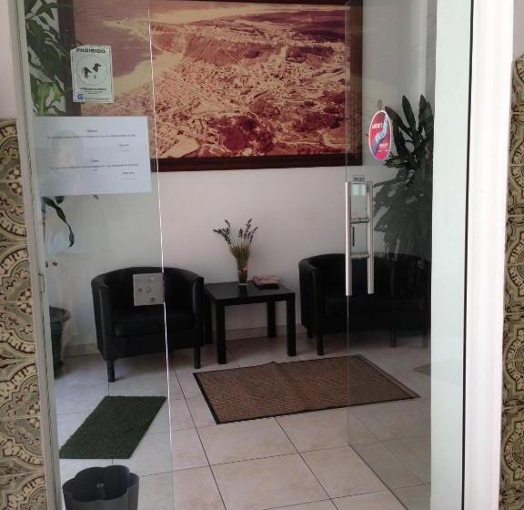 تختخواب و صبحانه Residencia Salva Vidas