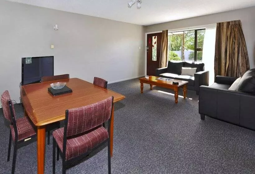 Classique Lodge Motel