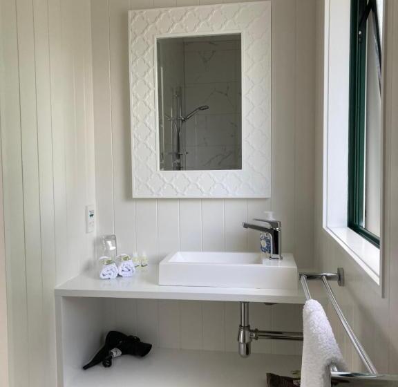 Hahei Bed And Breakfast