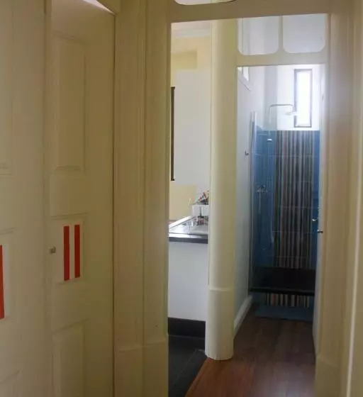 Hostel 402