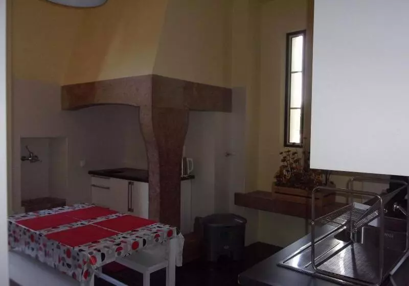 Hostel 402