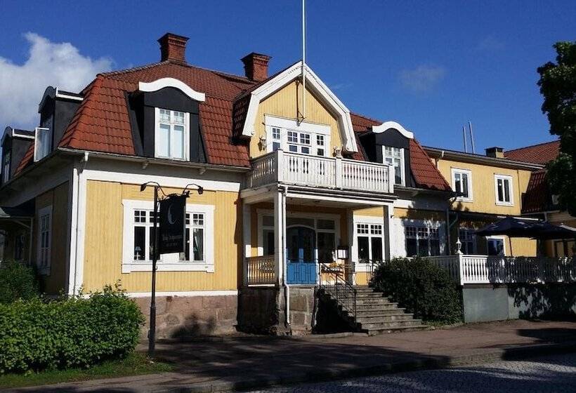 هتل Broby Gästgivaregård