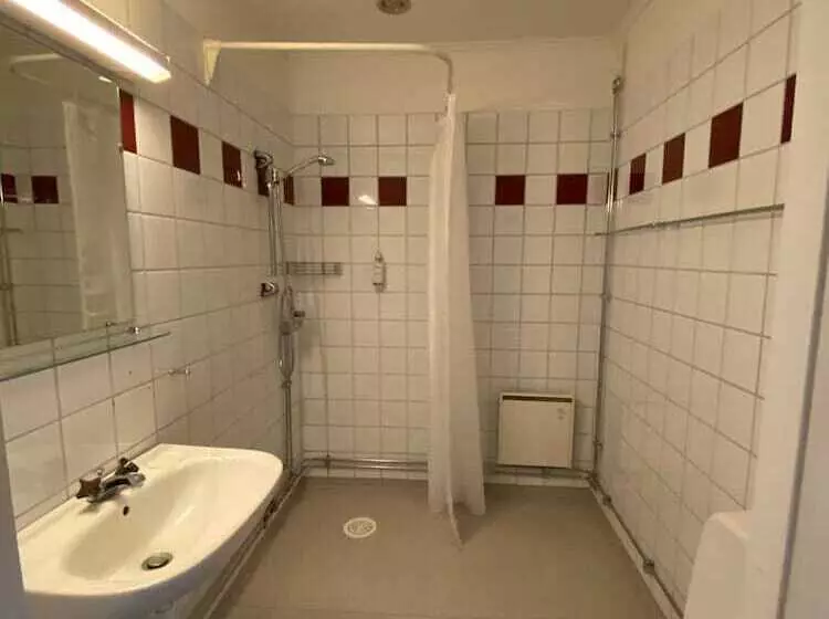 ホテル Broby Gästgivaregård