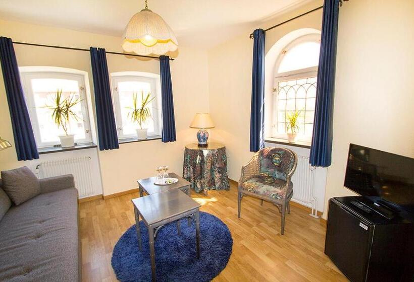 בית מלון כפרי Chaplin