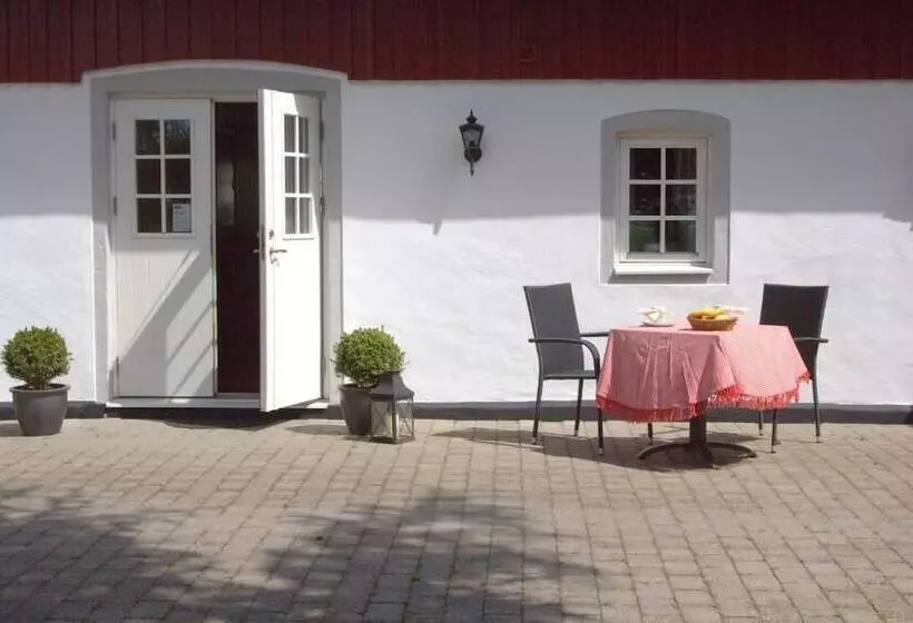 Hotelli Sydkustens At Lillehem