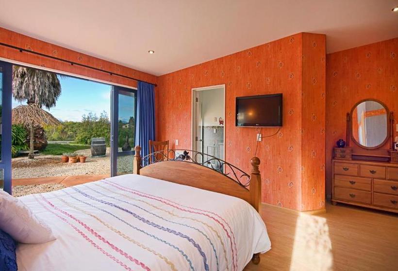 Mapua Hills Studio Bed And Breakfast