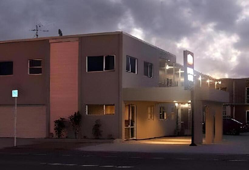 모텔 Hawera Central Motor Lodge