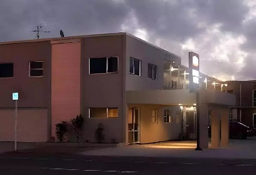 モーテル Hawera Central Motor Lodge