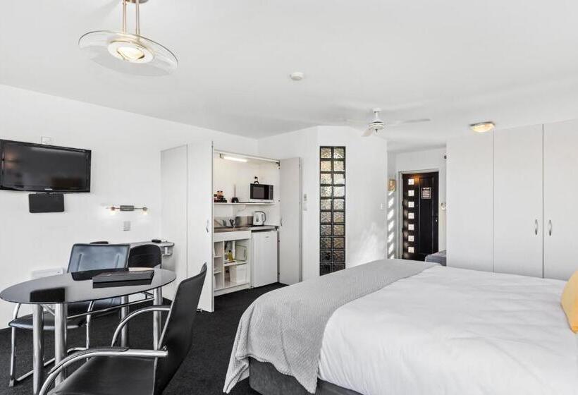 فندق على الطريق The Tauranga On The Waterfront