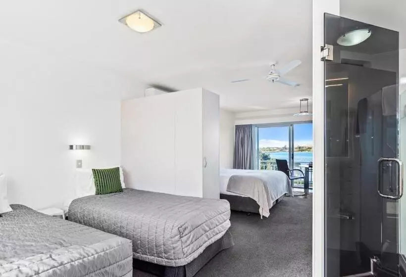 مُتل The Tauranga On The Waterfront