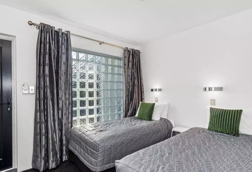 مُتل The Tauranga On The Waterfront