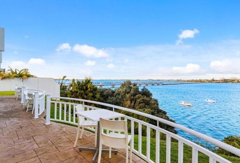 فندق على الطريق The Tauranga On The Waterfront