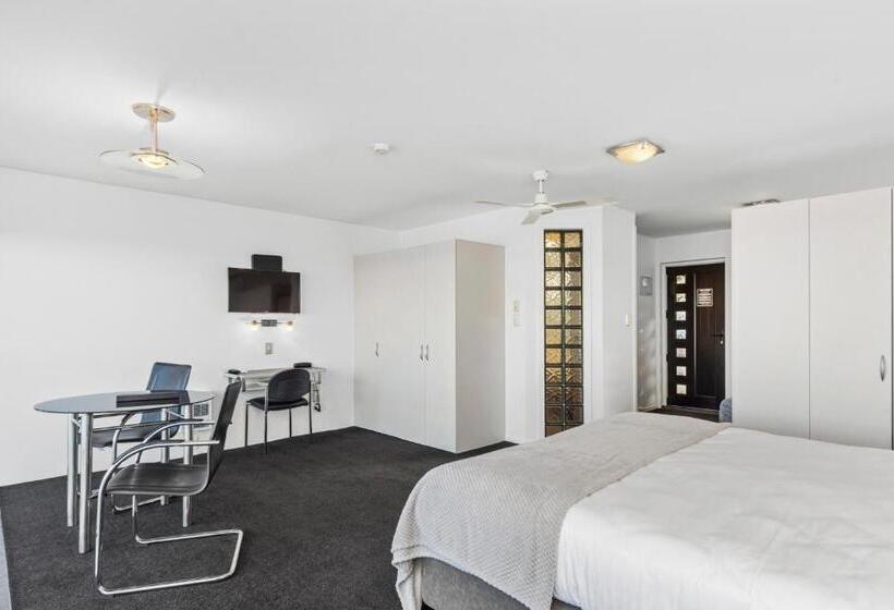 فندق على الطريق The Tauranga On The Waterfront