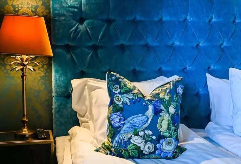 Palace Hotell