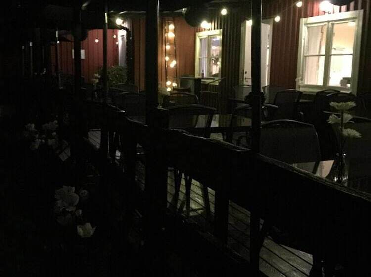 Stf Hostel Lärbro/grannen