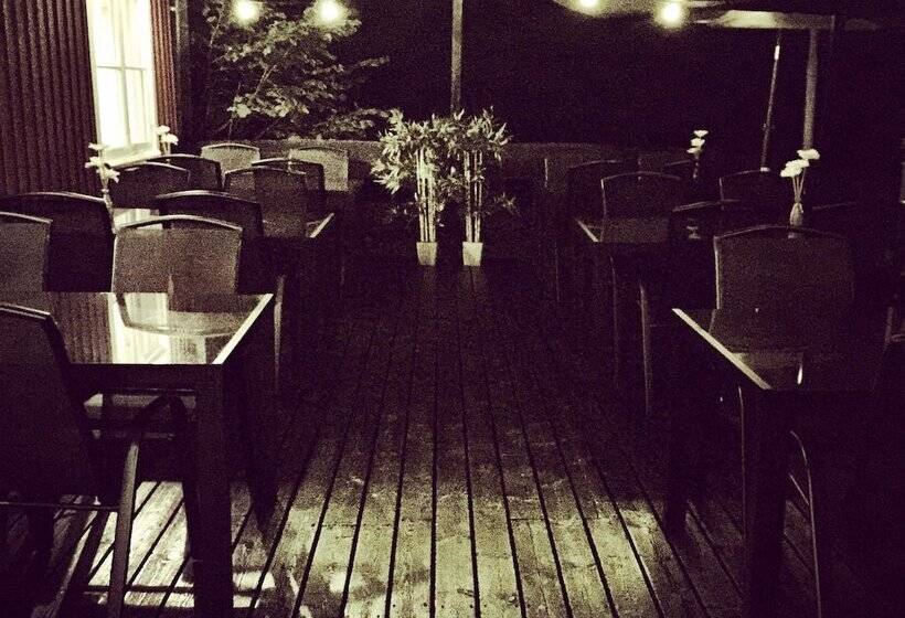 Stf Hostel Lärbro/grannen