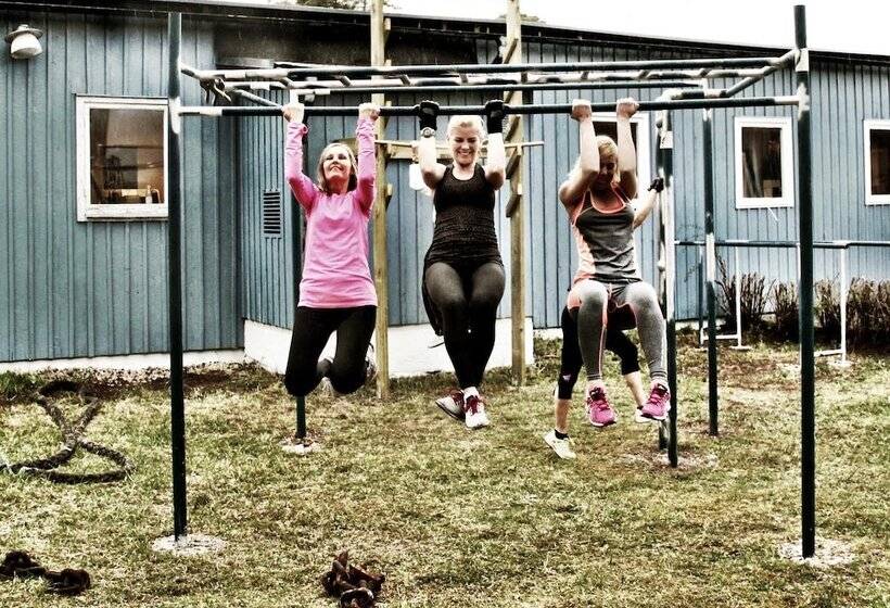 Stf Hostel Lärbro/grannen