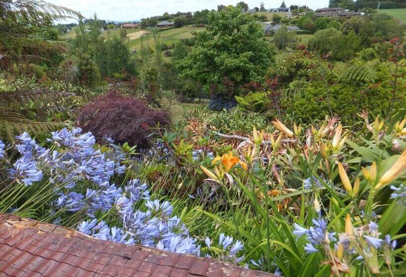 Waitomo Golfstays B&b