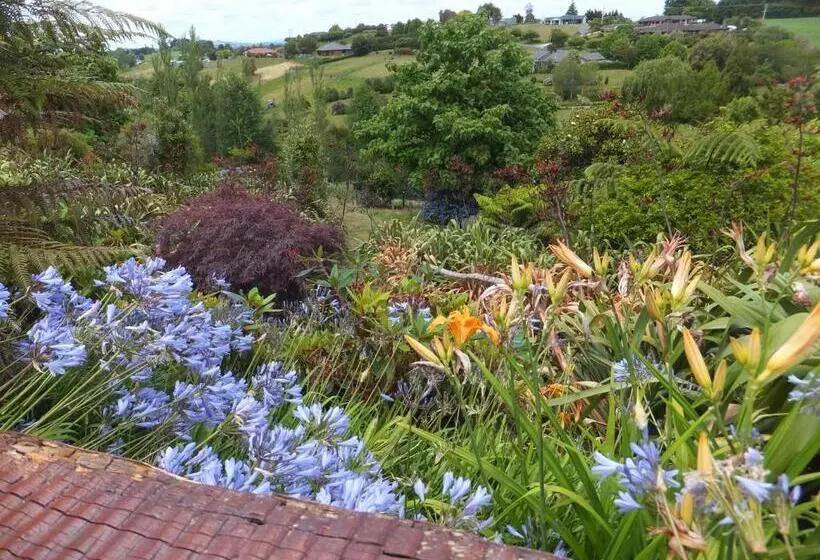 Waitomo Golfstays B&b