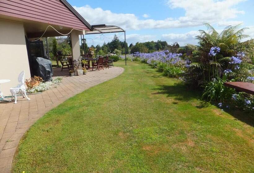 Waitomo Golfstays B&b