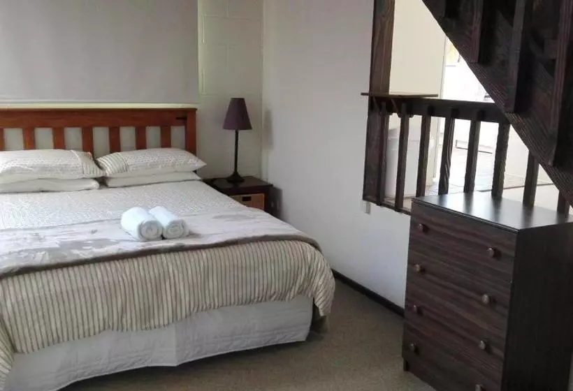 Waters Edge B&b