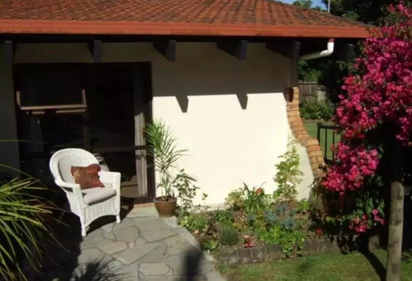 Waters Edge B&b