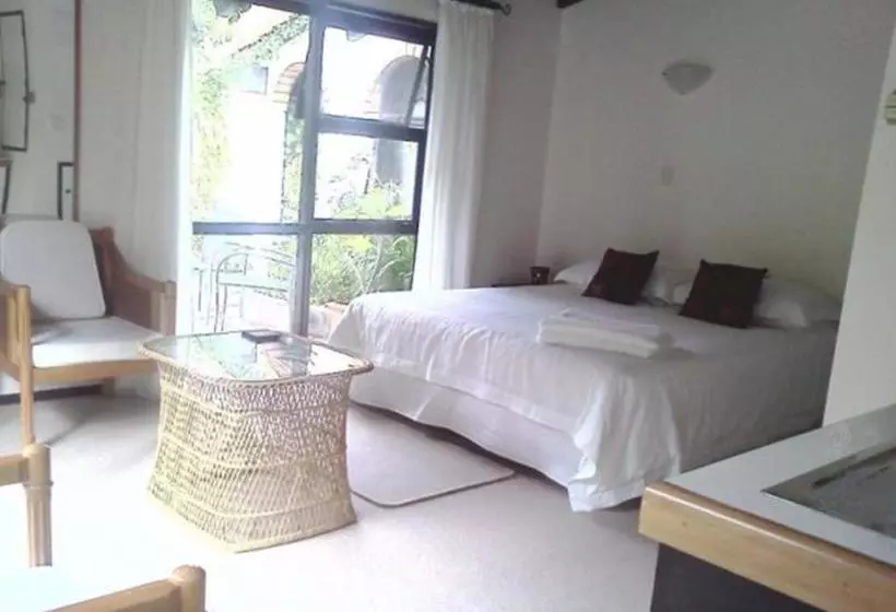 Waters Edge B&b