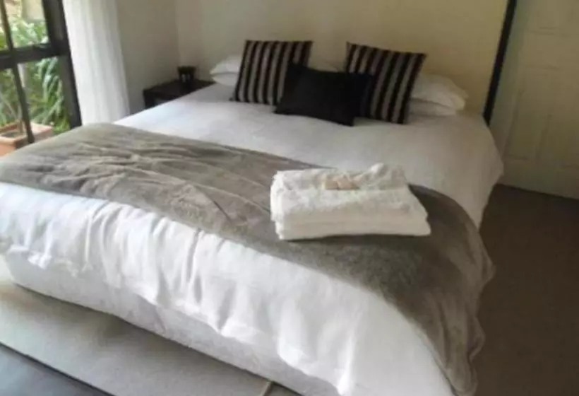 Waters Edge B&b