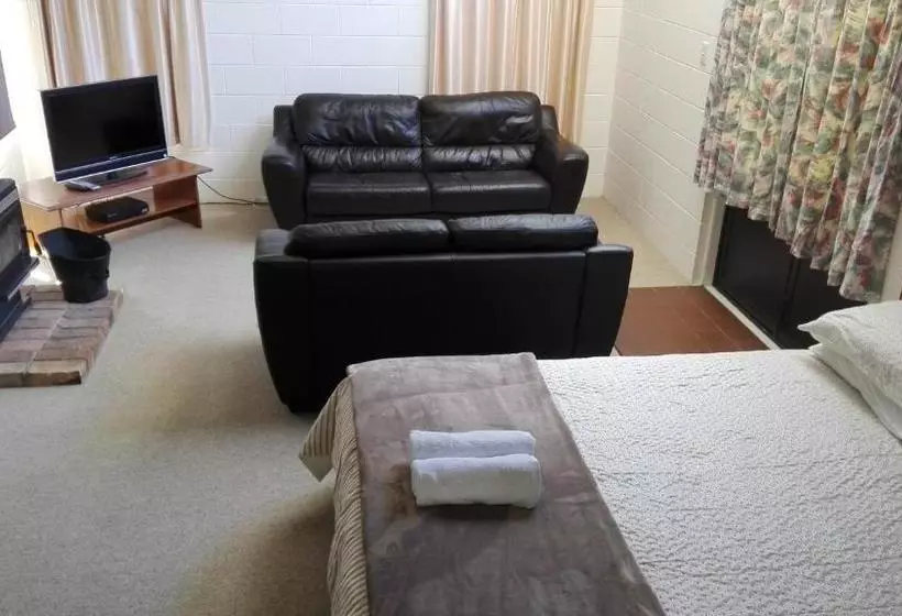 Waters Edge B&b