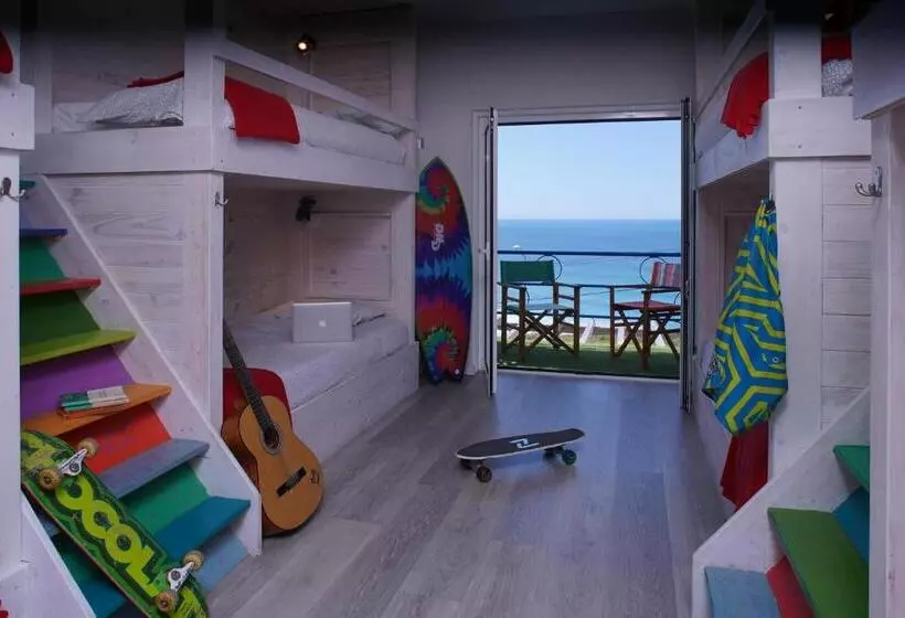 ユースホステル Chill In Ericeira Surf House