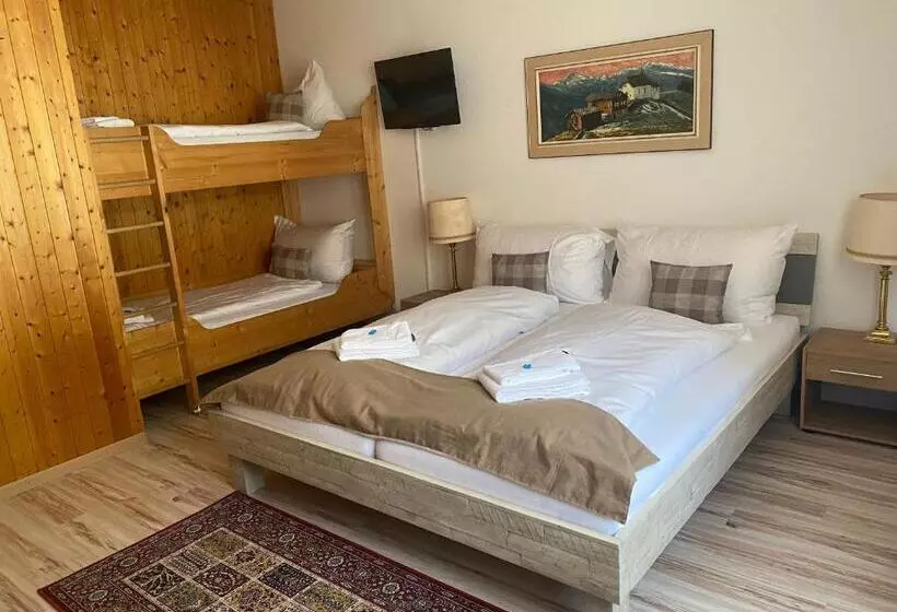 Retkeilymaja Hasli Lodge