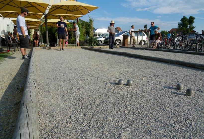 Swiss Hostel Lago Lodge