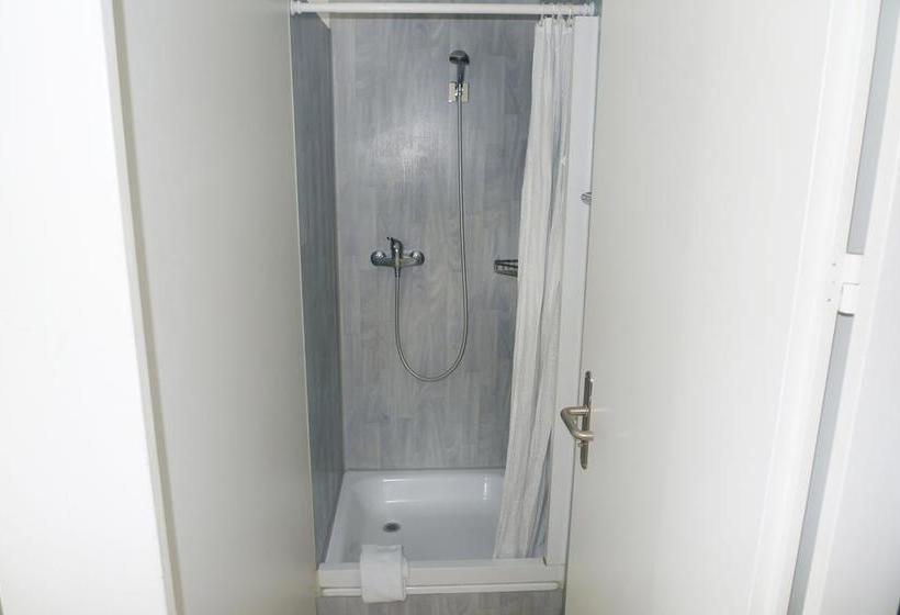 Swiss Hostel Lago Lodge