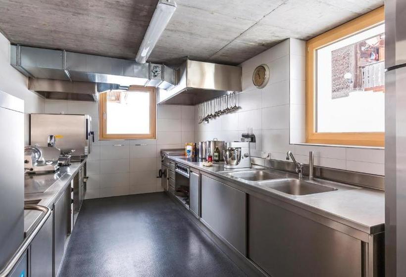 ユースホステル Nova Casa Spinatscha Sedrun