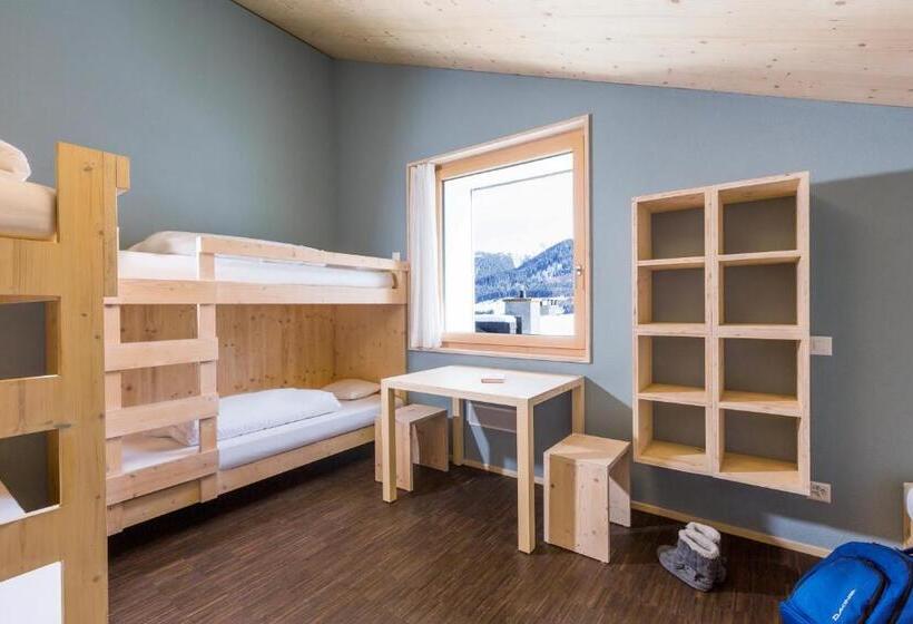 ユースホステル Nova Casa Spinatscha Sedrun