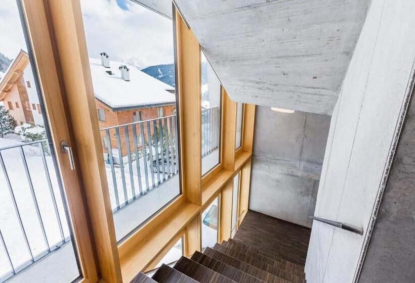 ユースホステル Nova Casa Spinatscha Sedrun