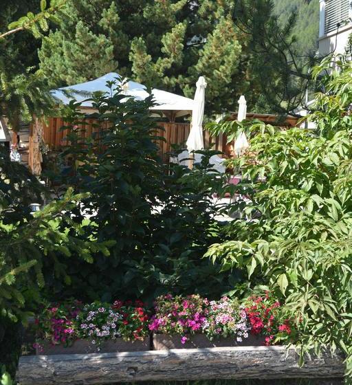 Vandrarhem Pensiun Trais Piz