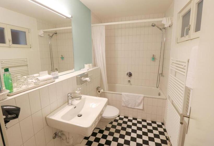 تختخواب و صبحانه Emma Bett Und Bistro