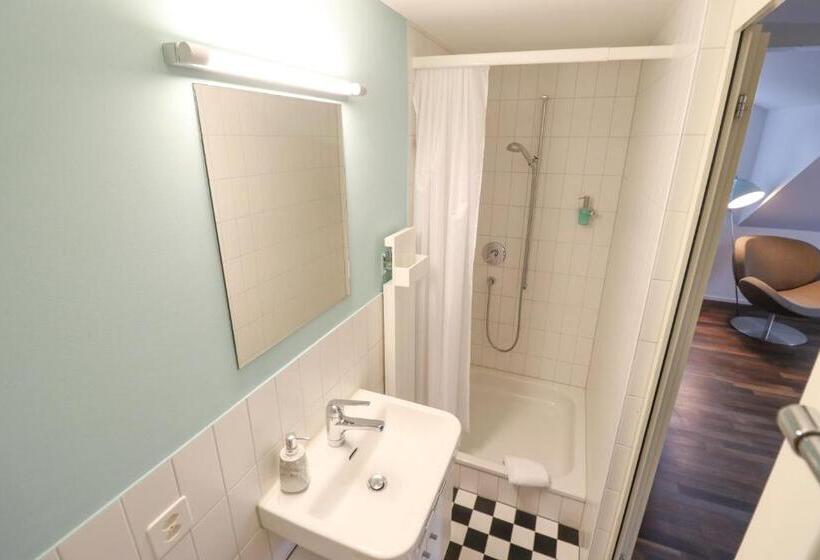 تختخواب و صبحانه Emma Bett Und Bistro