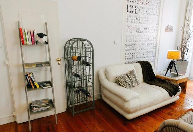 Grapes & Bites  Hostel And Wines