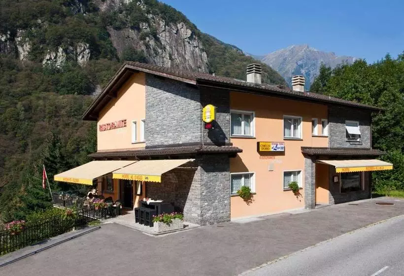Hotelli Al Lago