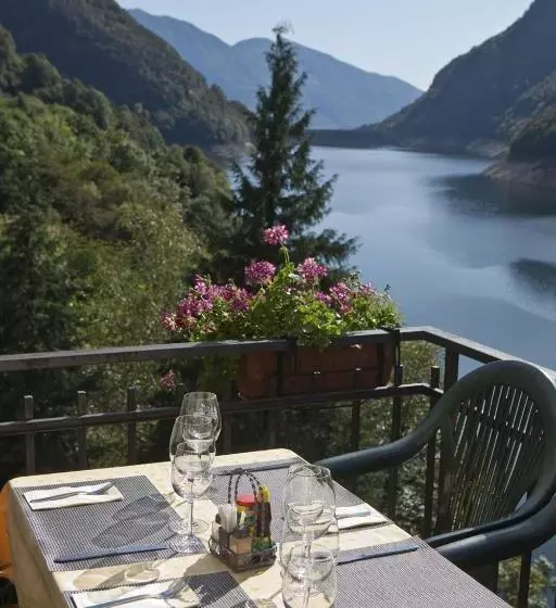 Hotelli Al Lago