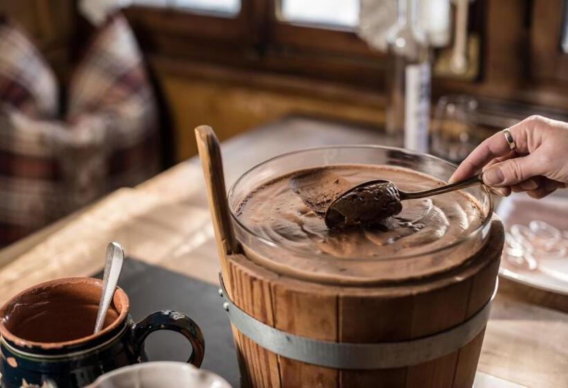 בית מלון כפרי Alpenclub