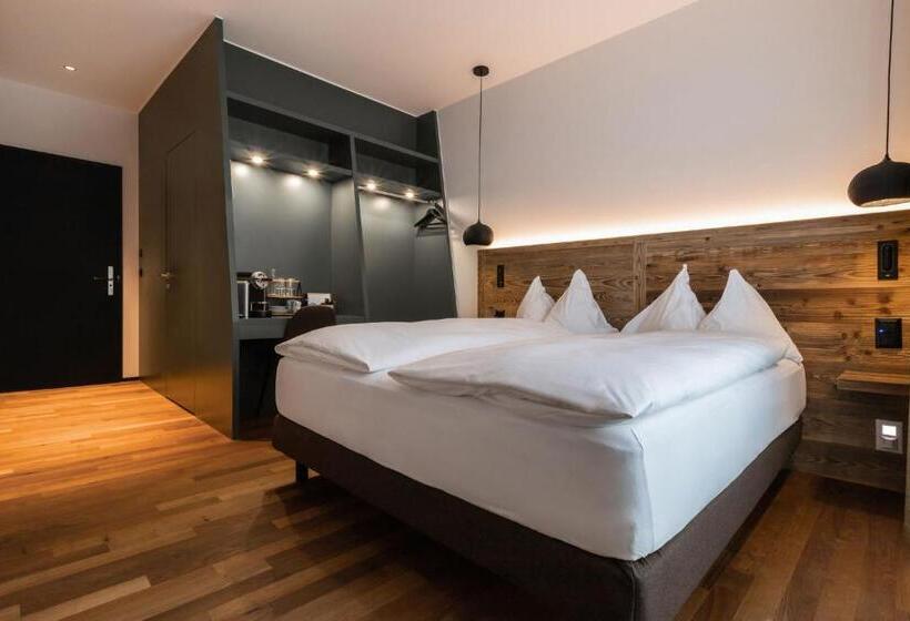 בית מלון כפרי Alpenclub