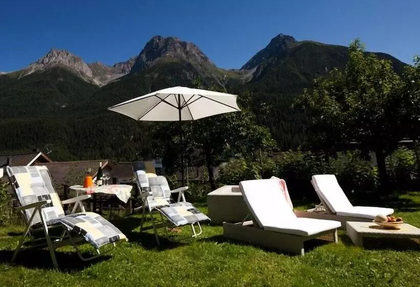 Hotel Chasa Sofia