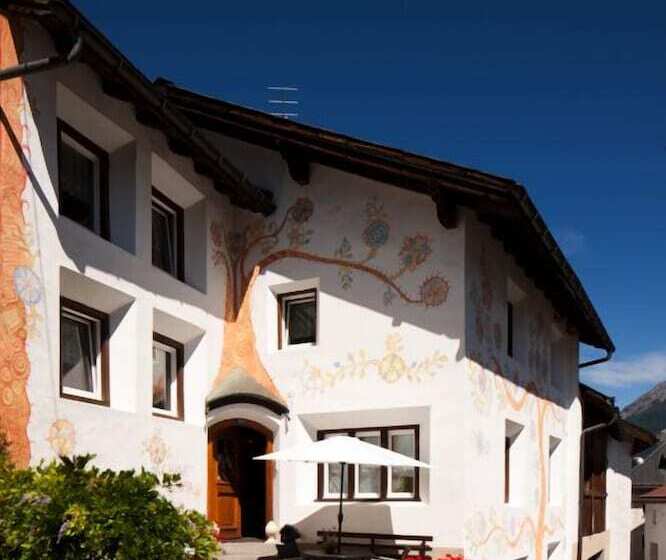 בית מלון כפרי Chasa Sofia