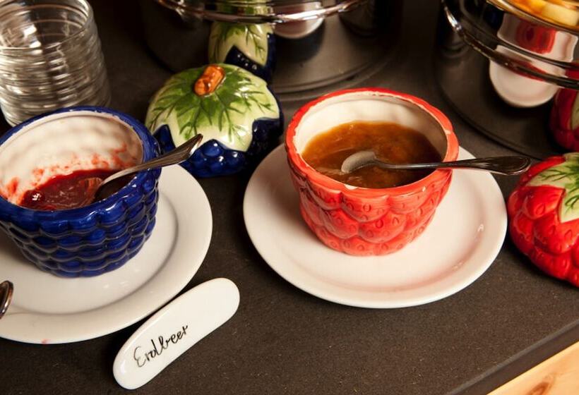 בית מלון כפרי Chasa Sofia