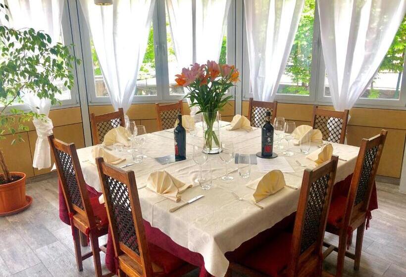 فندق Della Posta