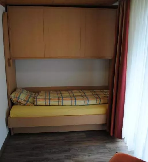 Hotelli Des Alpes