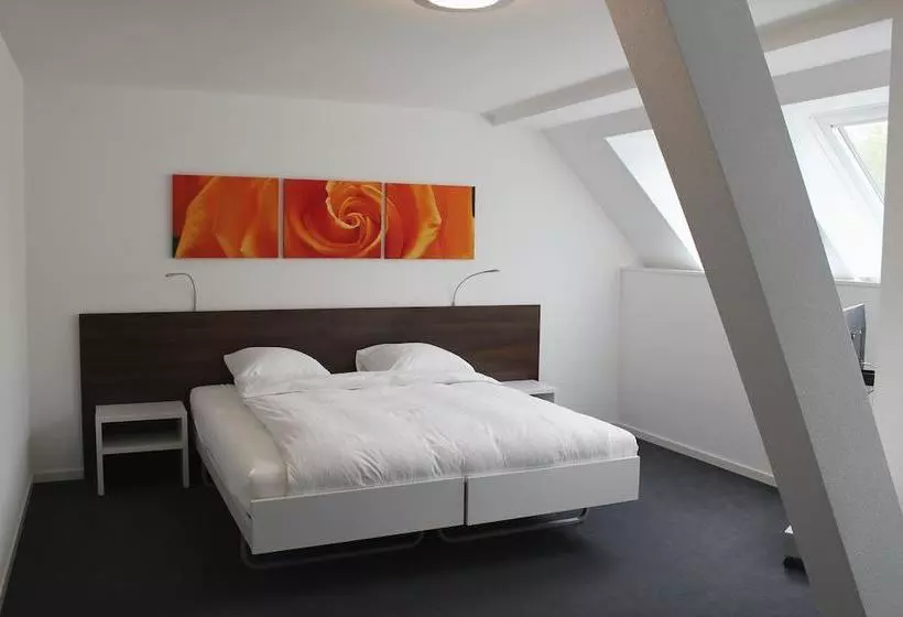 هتل Gasthof Kreuz